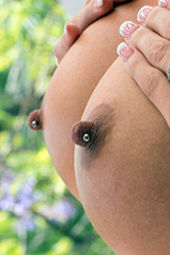 Samantha Saint Strips Naked